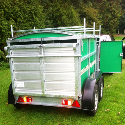 livestock trailer with tread plate floor
