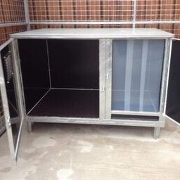 Dog Cabins - dog kennel Dog kennels manufactured by KM Dog Trailers