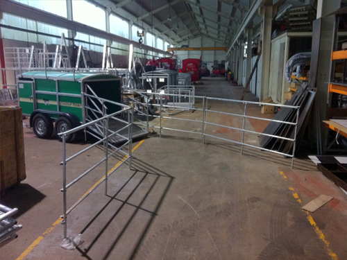 livestock trailer with tread plate floor