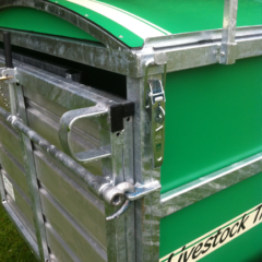 Livestock Trecker - livestock trailer livestock trailer with tread plate floor