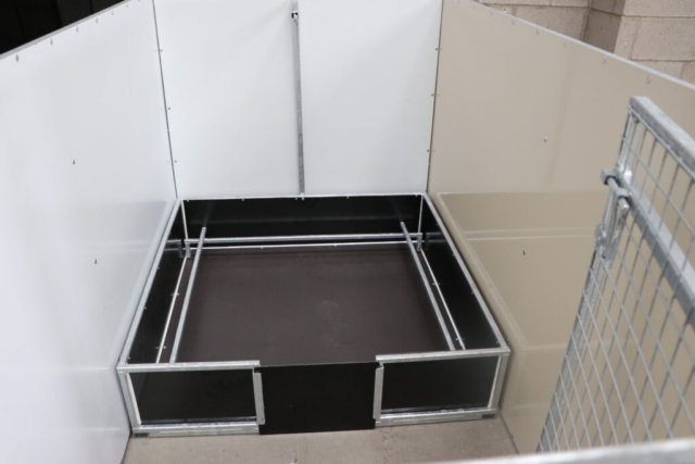 Whelping Pens Whelping box in whelping pen black gloss finish