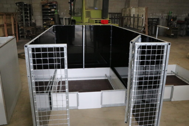 Whelping dog pen Whelping dog box